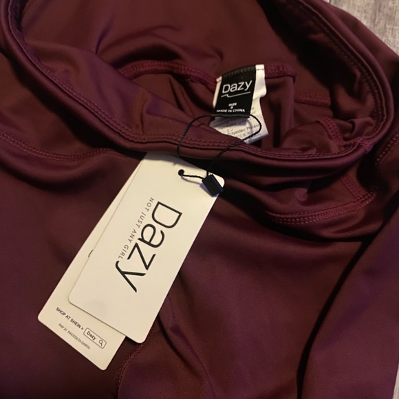 Dazy Women's Burgundy Leggings - Picture 1 of 4